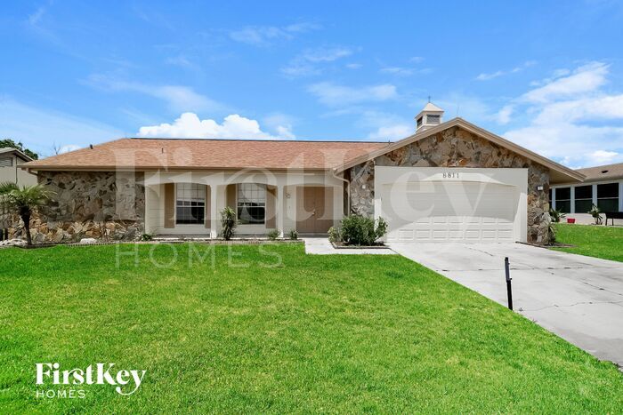 Primary Photo - 8811 Shenandoah Ln