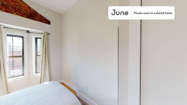 Building Photo - Room in Shared 5 bed/2 bath home in Bedford-Stuyvesant