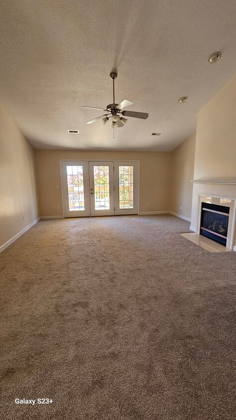 Foto principal - Newly remodeled 2bdrm condo