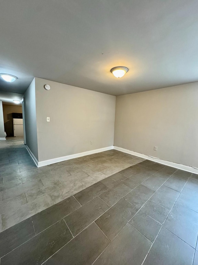 Building Photo - 1901 N 52nd St