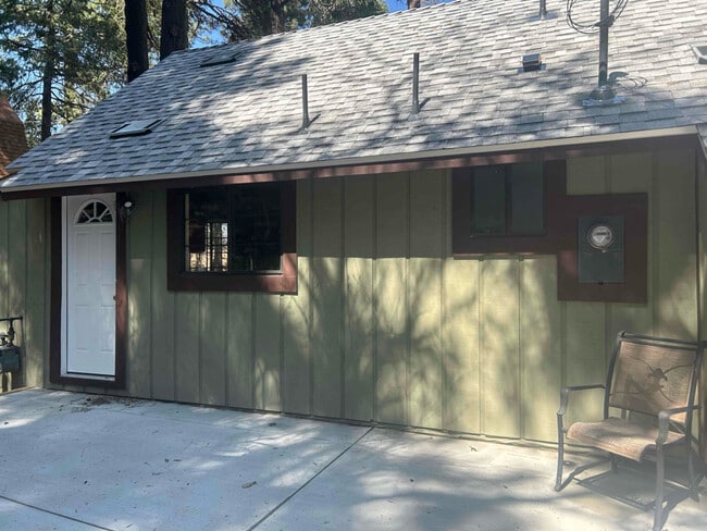 Building Photo - 22927 Crest Forest Dr