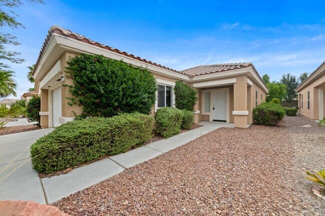 Foto del edificio - 78685 Rockwell Cir