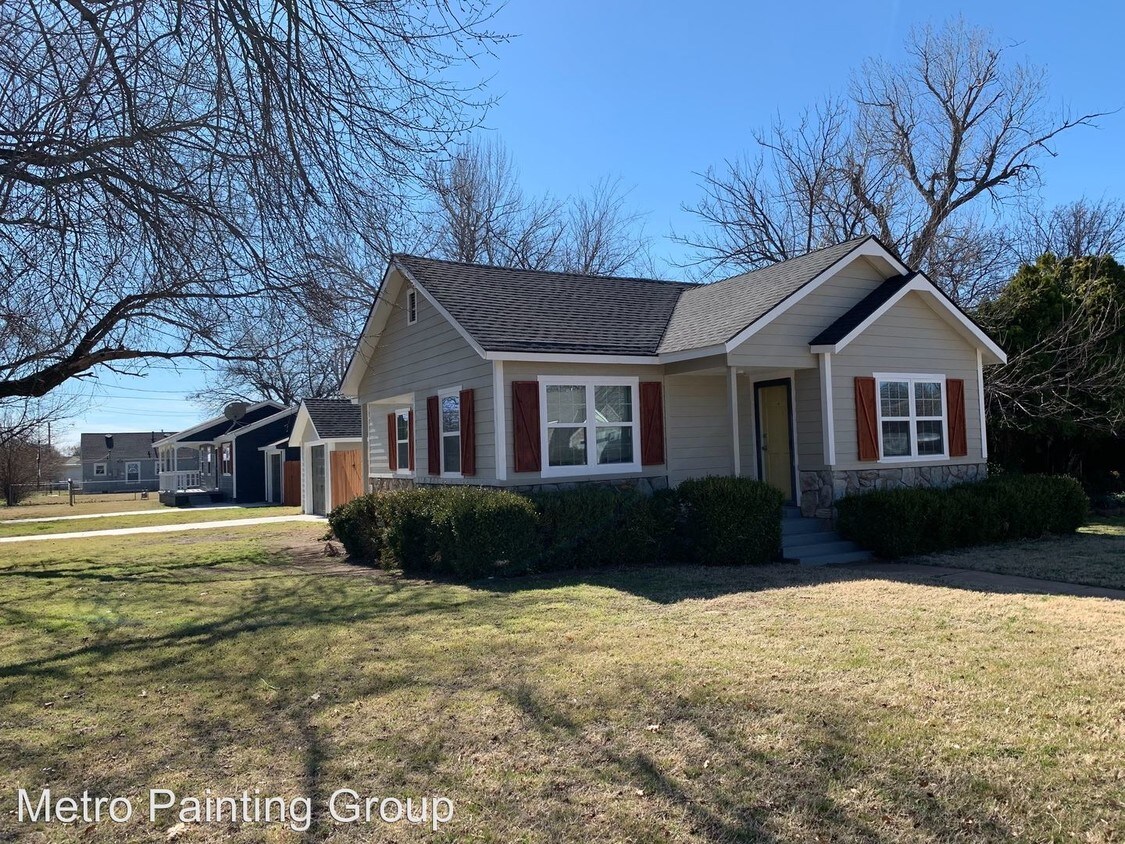 Primary Photo - 2 br, 1 bath House - 1702 nw Cherry Unit A