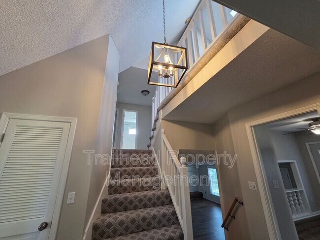 Foto del edificio - 13325 W 104th St
