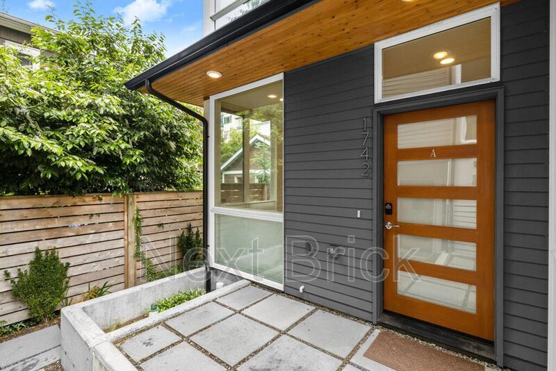 Foto principal - 1742 12th Ave S