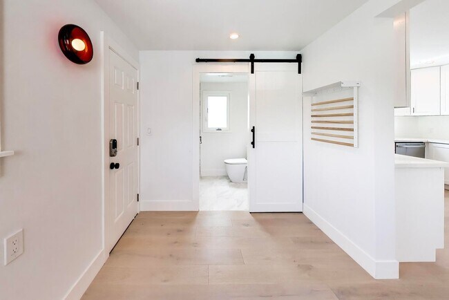 Foto del edificio - 6528 Raymond St