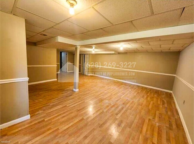 Building Photo - 3 br, 1 bath House - 10760 Spring Garden Dr -