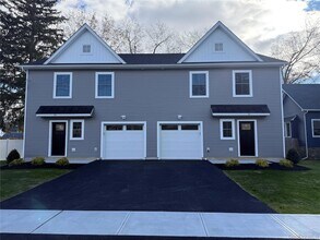 Building Photo - 32 Montgomery St