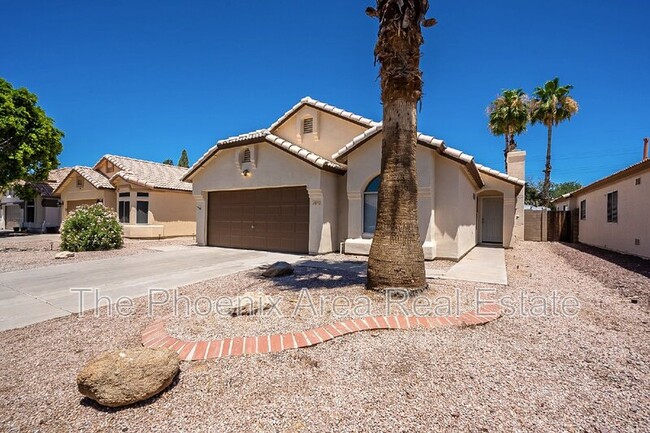 Building Photo - 1070 W Chilton Dr