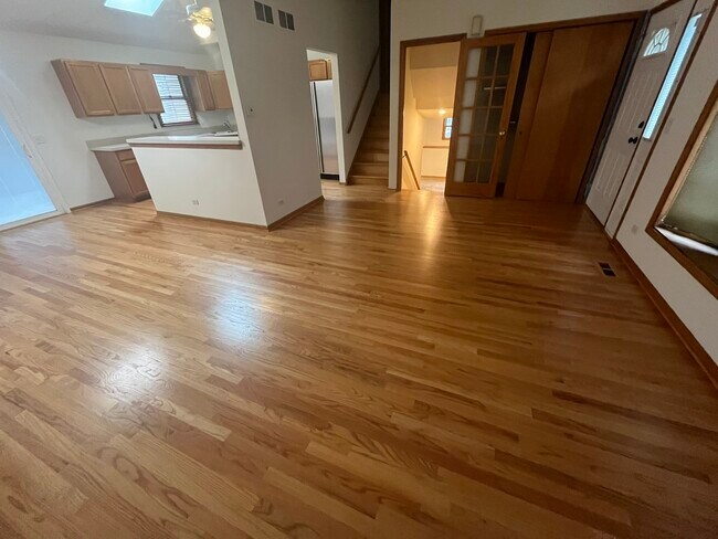 Foto del edificio - 3S572 Haylett Ave
