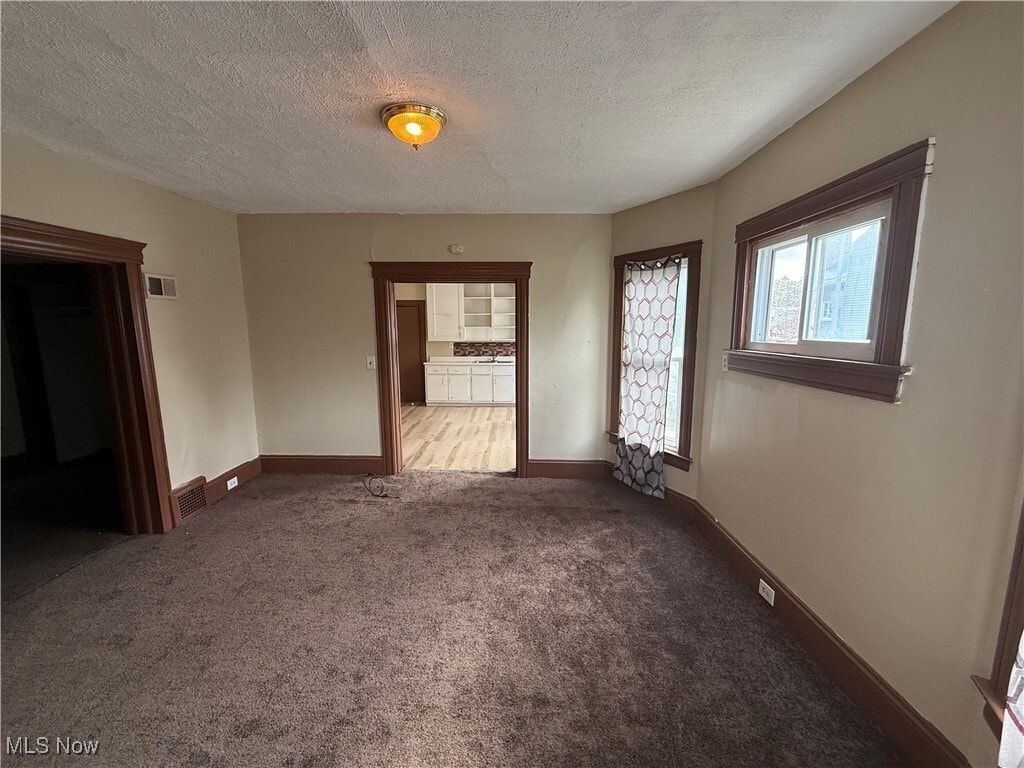 1355 Addison Rd Cleveland, OH 44103 – photo 5