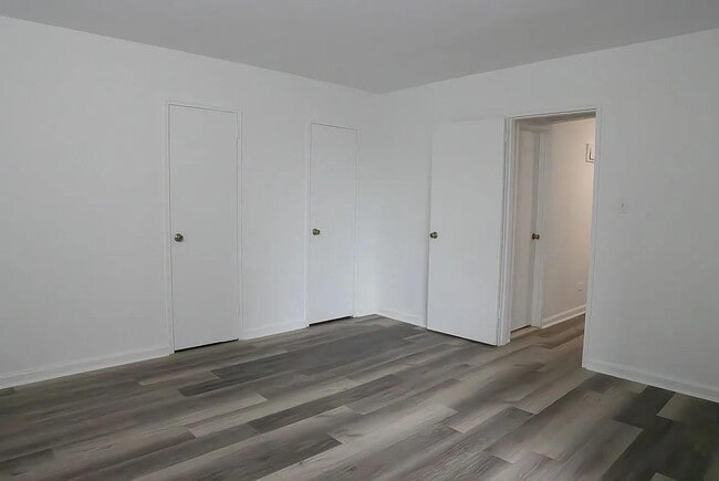 Photo - 31-85 Crescent St Apartment