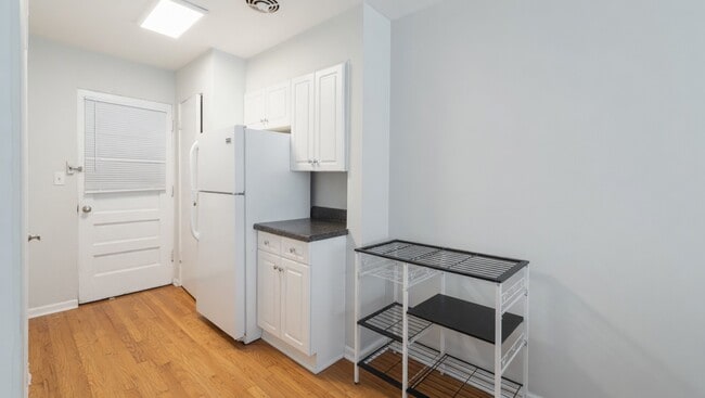 Foto del edificio - 6535 N Mozart St