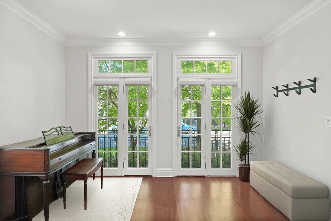 Foto del edificio - 2512 N Artesian Ave