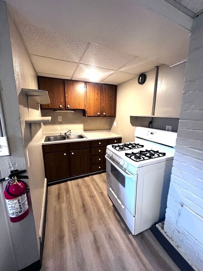 Foto del edificio - 808 E 3rd St