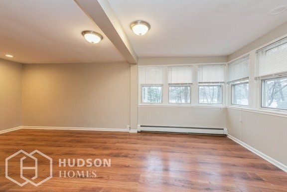 Building Photo - 401 Diamond Spring Rd