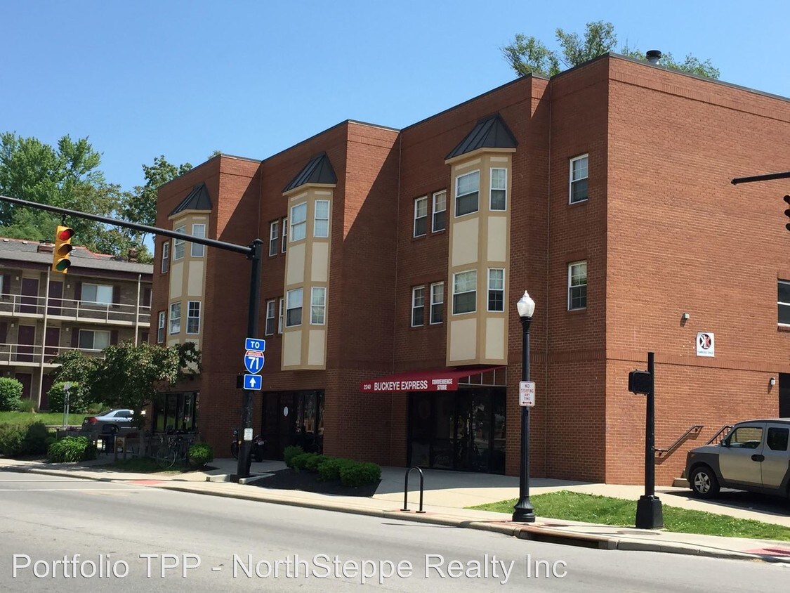 Primary Photo - 2240-2250 N High St