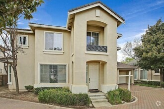 Building Photo - 5858 Hazelwood Cmn