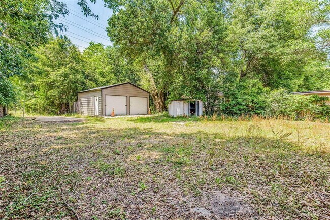 Foto del edificio - Charming 3-Bedroom Home with Spacious Yard in Pensacola – Section 8 Welcome!