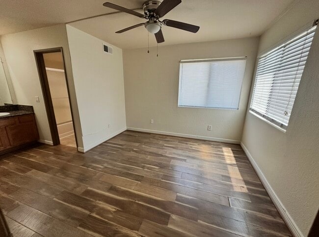 Building Photo - 78650 Avenue 42