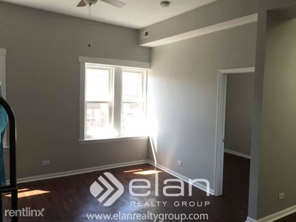 Foto principal - 3014 W Irving Park Rd