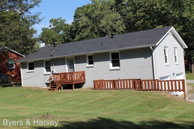 Building Photo - 3 br, 1.5 bath House - 21 Binks Dr