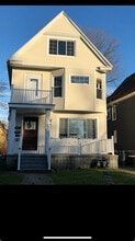 Building Photo - 37 Holland Pl