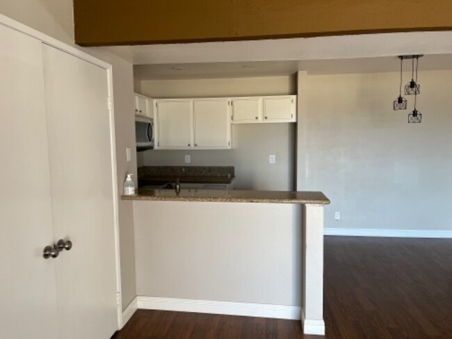 Foto del edificio - 1480 W Edgehill Rd