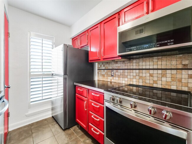 Foto del edificio - 10075 Westpark Dr