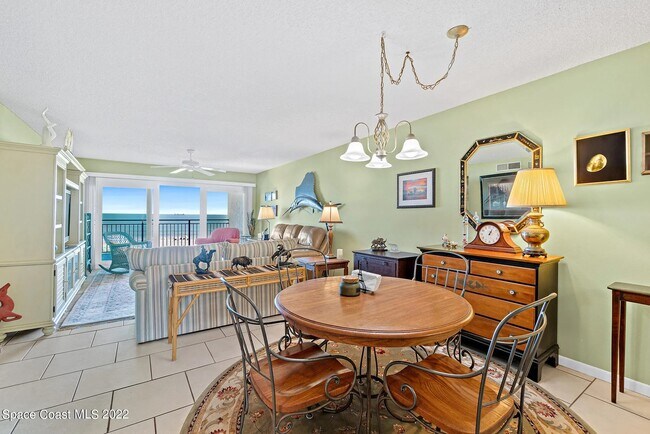 Foto del edificio - 555 Jackson Ave