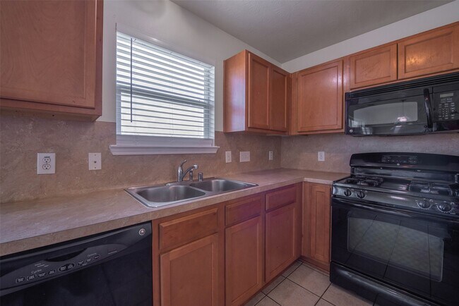 Foto del edificio - 14423 Benningcrest Ln