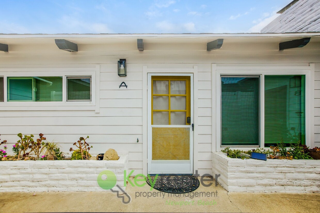 Primary Photo - Bright & Beachy One-Bedroom Condo in San C...