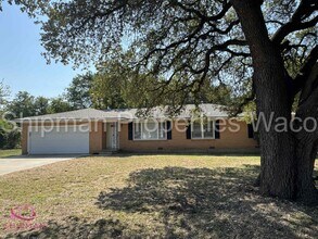 Building Photo - 9108 Red Oak Dr
