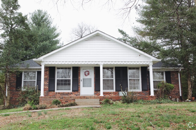 Building Photo - 69 Brookwood Ter