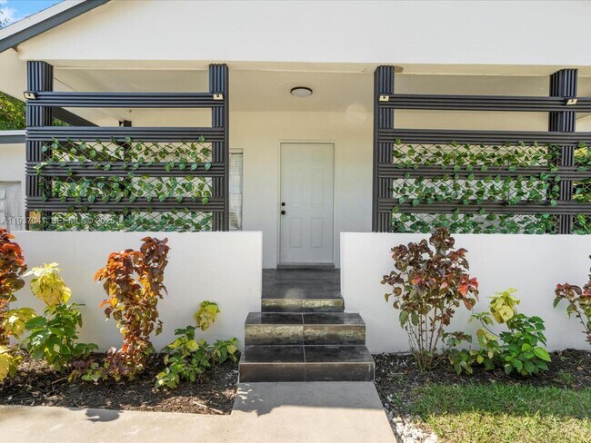 Building Photo - 6318 NW 19th Ct