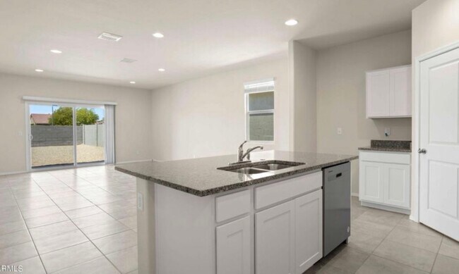 Building Photo - 1164 W Sand Canyon Ct