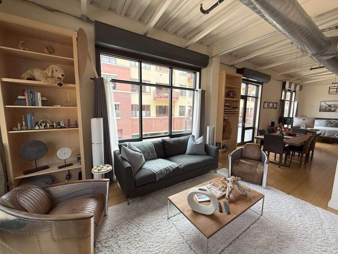 Foto principal - 1360 Walnut St