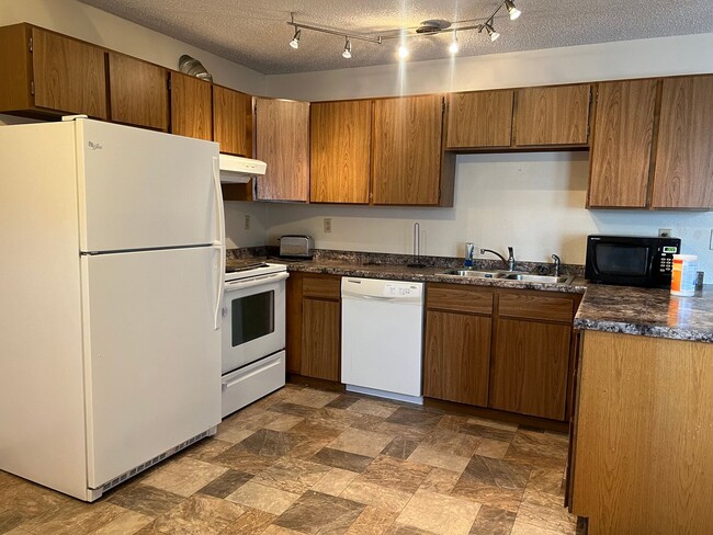 Building Photo - 534 Ouida Way