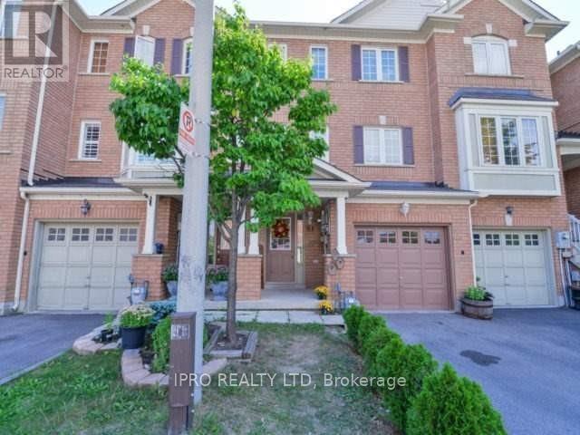 Photo principale - 271-271 Richvale Dr S