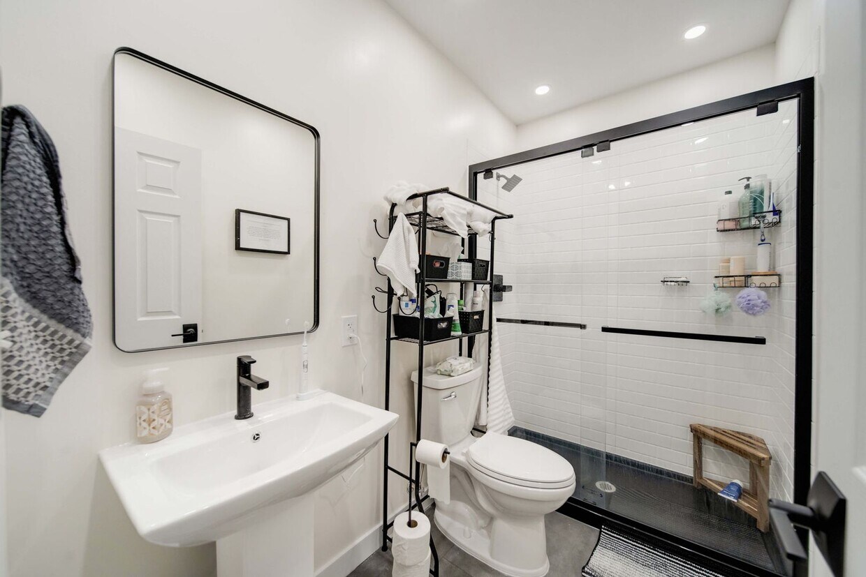 Foto principal - GREAT OSU SOUTH CAMPUS LOCATION - Ridiculo...
