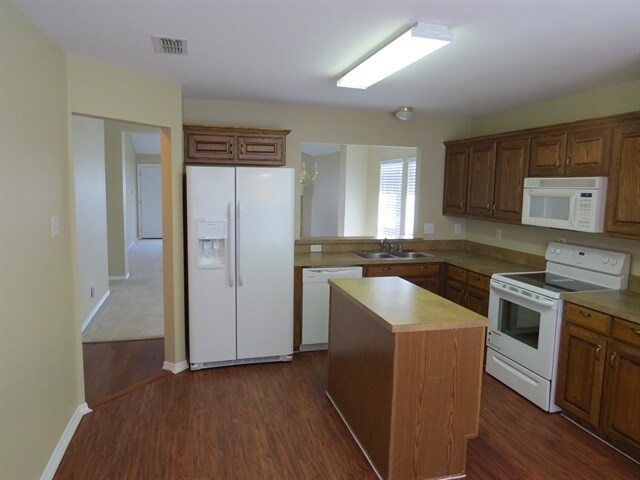 Building Photo - 2545 Big Spring Drive