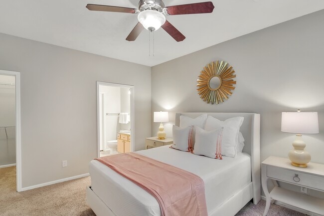 Building Photo - Ashford Place Apartment Homes