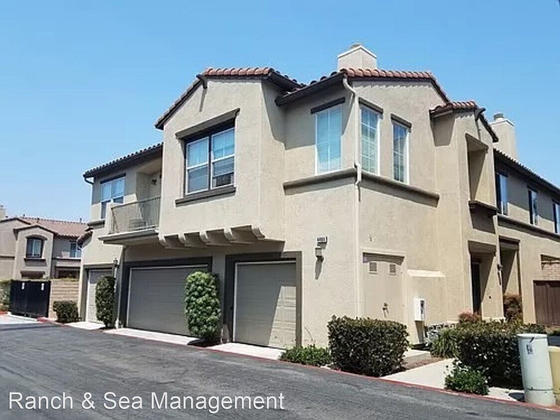 Primary Photo - 4 br, 2.5 bath House - 4480 Brisbane Way #2