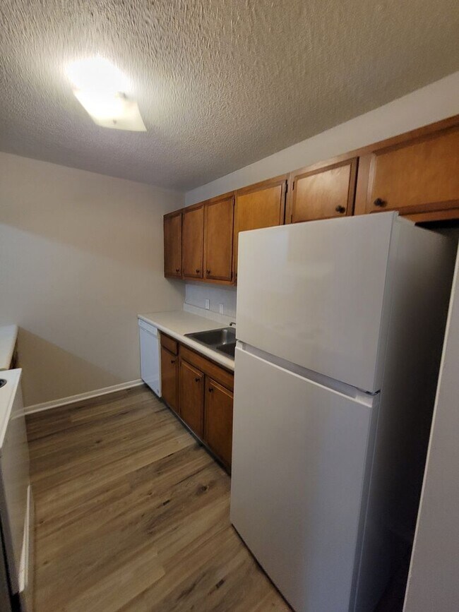 Foto del edificio - Newly Renovated 2B/1B Apartment Available in Lake Charles