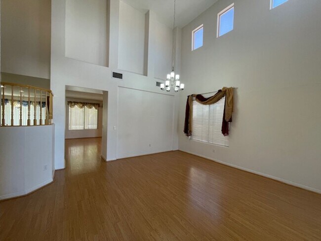 Building Photo - Great Home In Guard Guard-Gated Golf Cours...