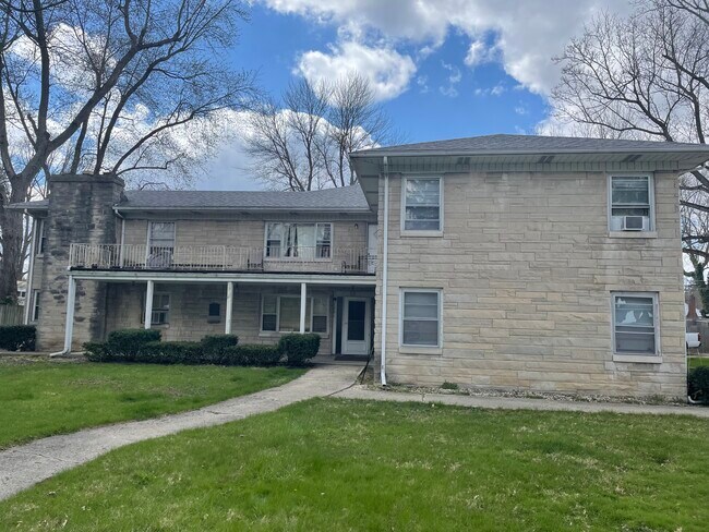 Building Photo - 1001 N Tillotson Ave