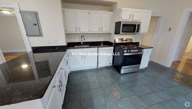 Building Photo - 2572 Massachusetts Ave