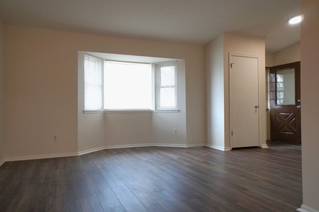 Building Photo - 2205 Parliament Dr