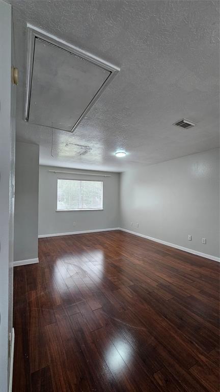 Foto del edificio - 8435 Battleoak Dr