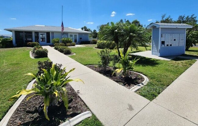 Foto del edificio - 3300 Loveland Blvd
